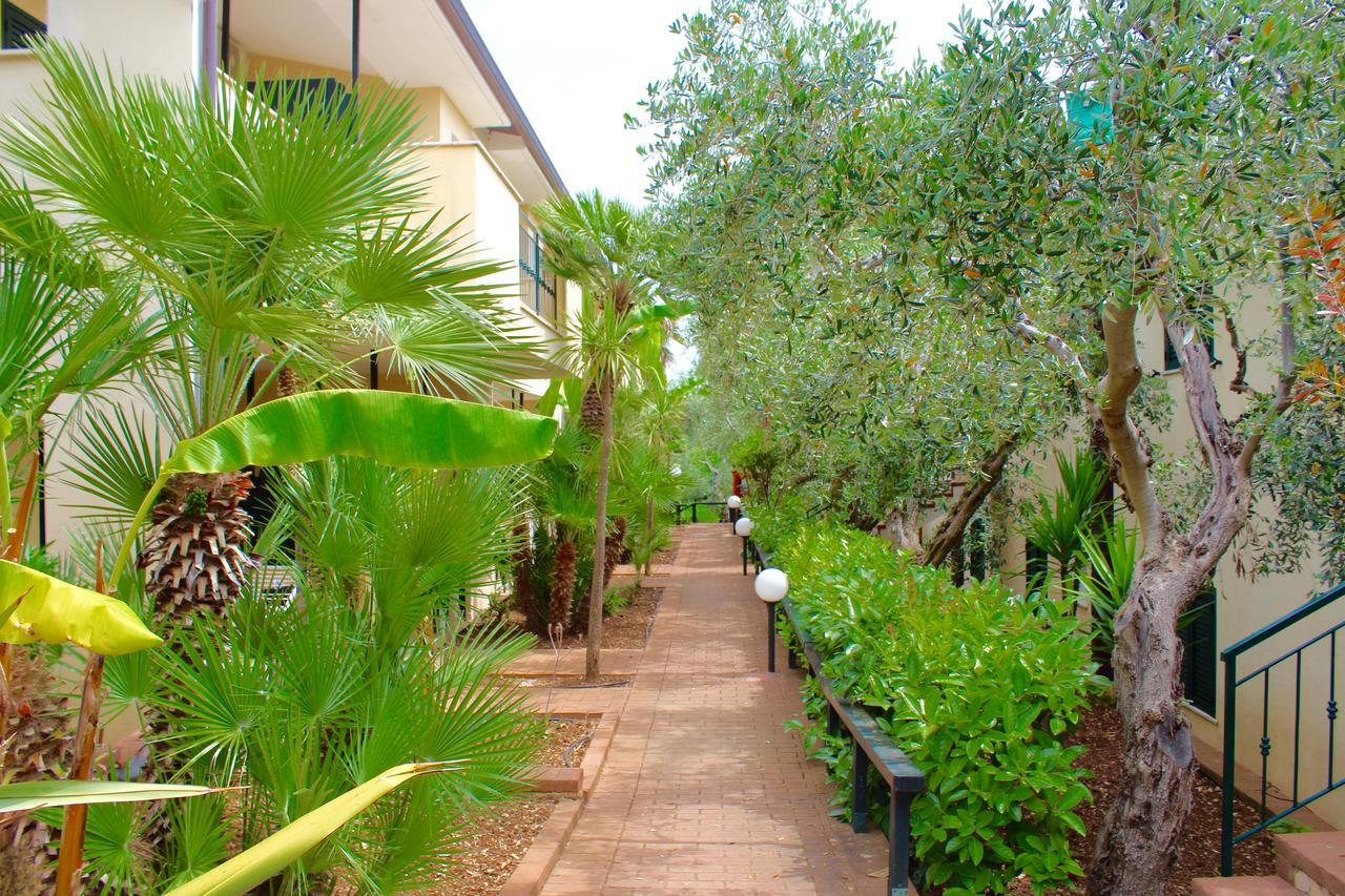ויאסטה Villaggio Turistico Defensola מראה חיצוני תמונה