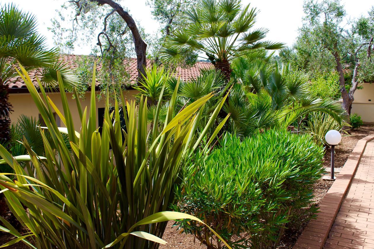 ויאסטה Villaggio Turistico Defensola מראה חיצוני תמונה