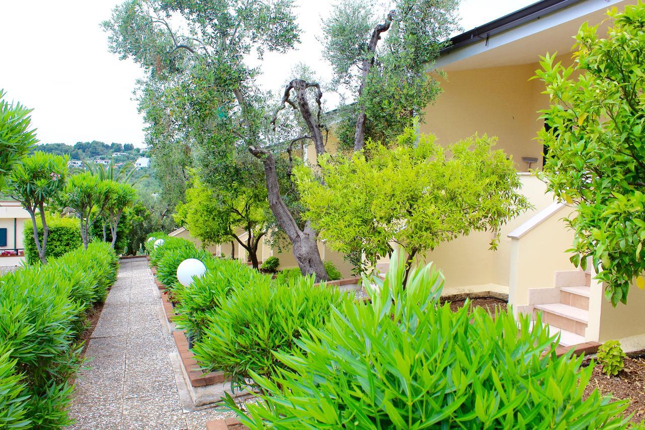 ויאסטה Villaggio Turistico Defensola מראה חיצוני תמונה