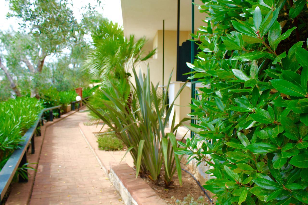ויאסטה Villaggio Turistico Defensola מראה חיצוני תמונה