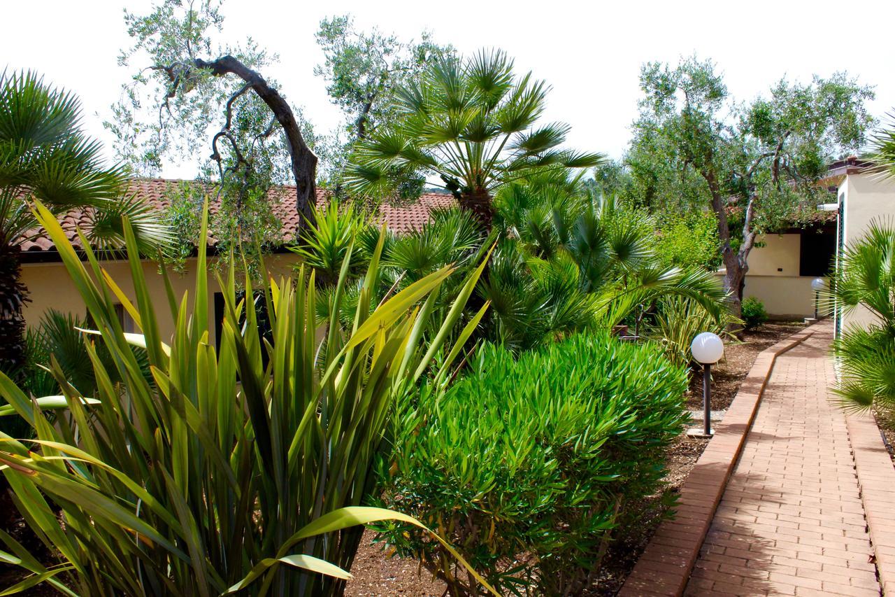 ויאסטה Villaggio Turistico Defensola מראה חיצוני תמונה
