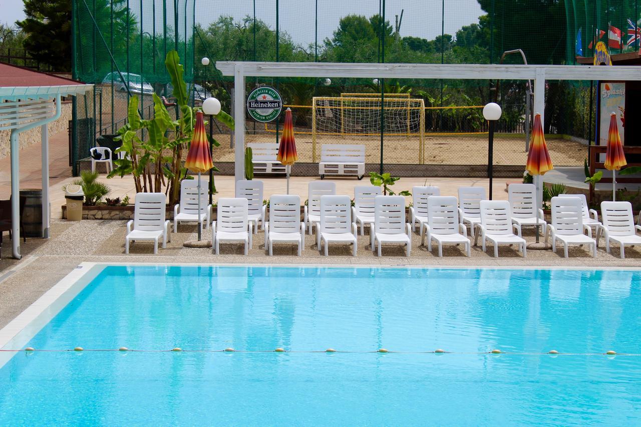ויאסטה Villaggio Turistico Defensola מראה חיצוני תמונה